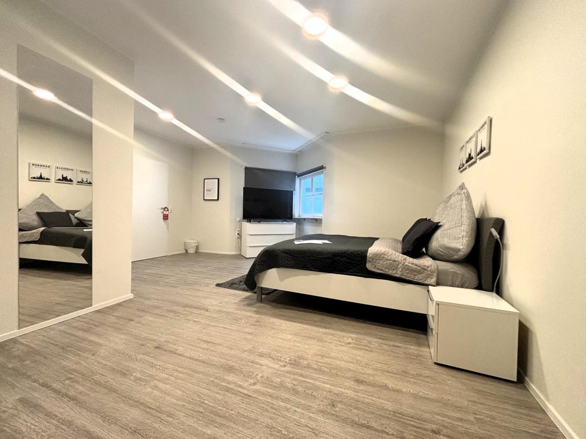 Boutique Hotel Q8 By Simplex Germersheim Extérieur photo